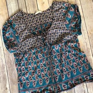 American Eagle Floral Patterned Top